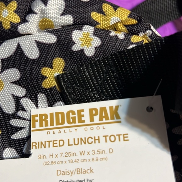 New Fridge Pak Personal Lunch Tote, Daisy Black 9in H x 7.25 W x 3.5 in D (Tango - Picture 5 of 6